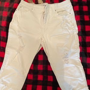 Terra and Sky White Capris